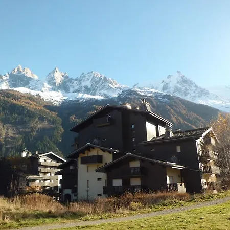 Le Clos Du Savoy Apartment Chamonix